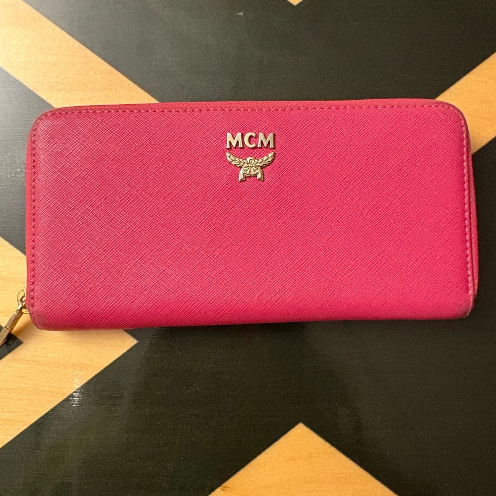 MCM zippy wallet